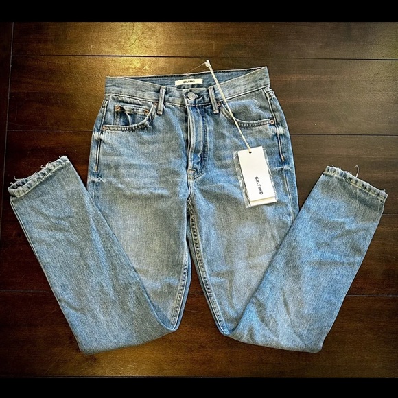 GRLFRND Karolina Jeans - Picture 3 of 9